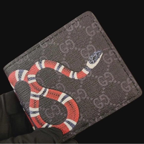 Authentic Gucci Black and Red Snake Wallet with box - Picture 2 of 5